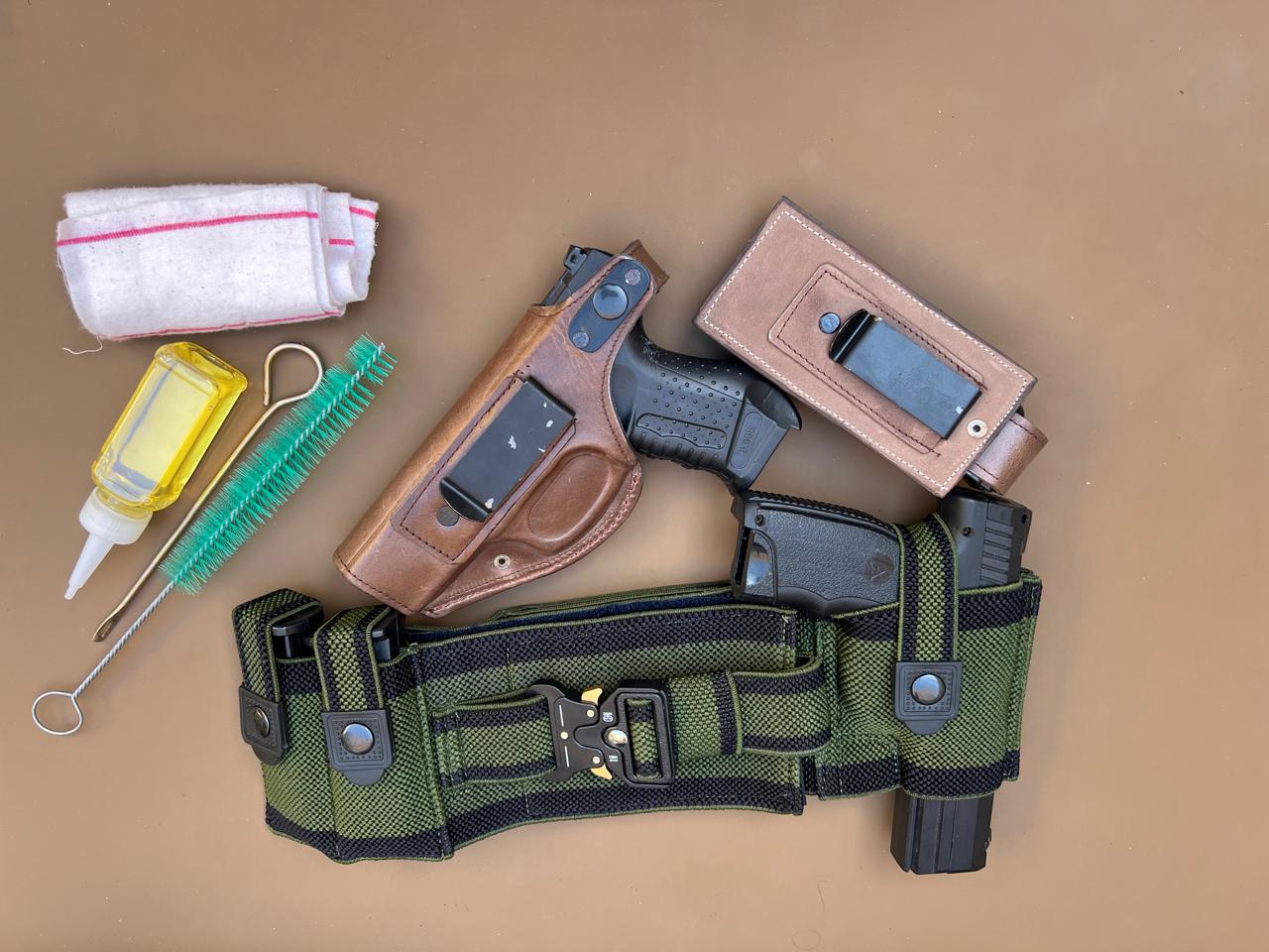 Premium Leather Pistol Belt Set – Securely Holds 1 Pistol, 2 Magazines & License | Includes Leather Holster, Mag Cover & Cleaning Kit