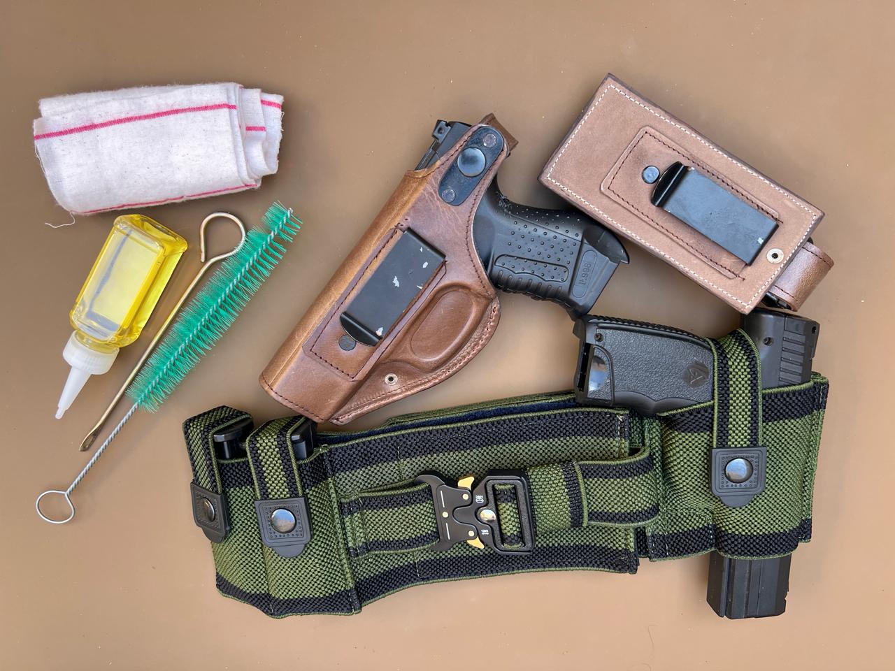 Premium Leather Pistol Belt Set – Securely Holds 1 Pistol, 2 Magazines & License | Includes Leather Holster, Mag Cover & Cleaning Kit
