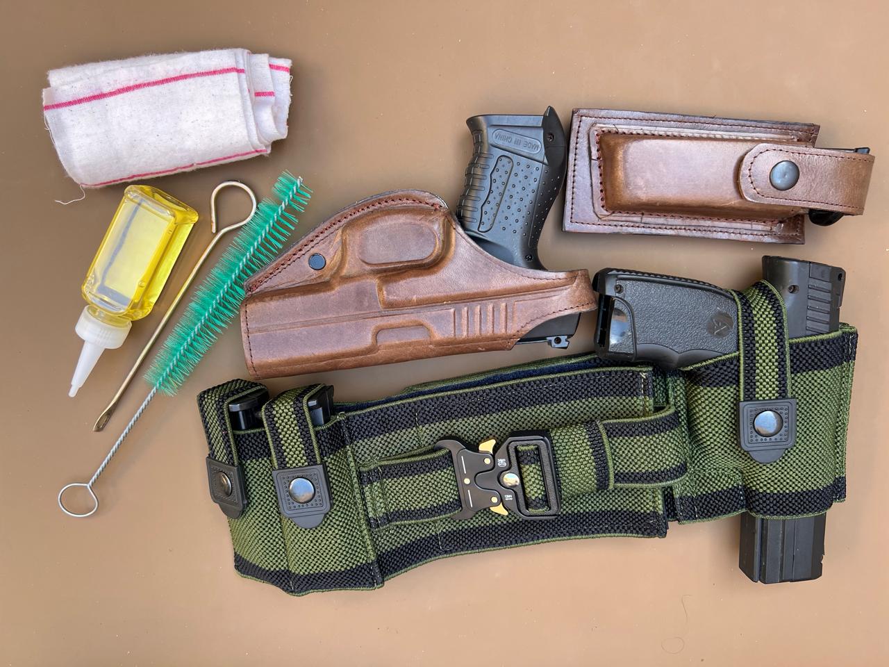 Premium Leather Pistol Belt Set – Securely Holds 1 Pistol, 2 Magazines & License | Includes Leather Holster, Mag Cover & Cleaning Kit